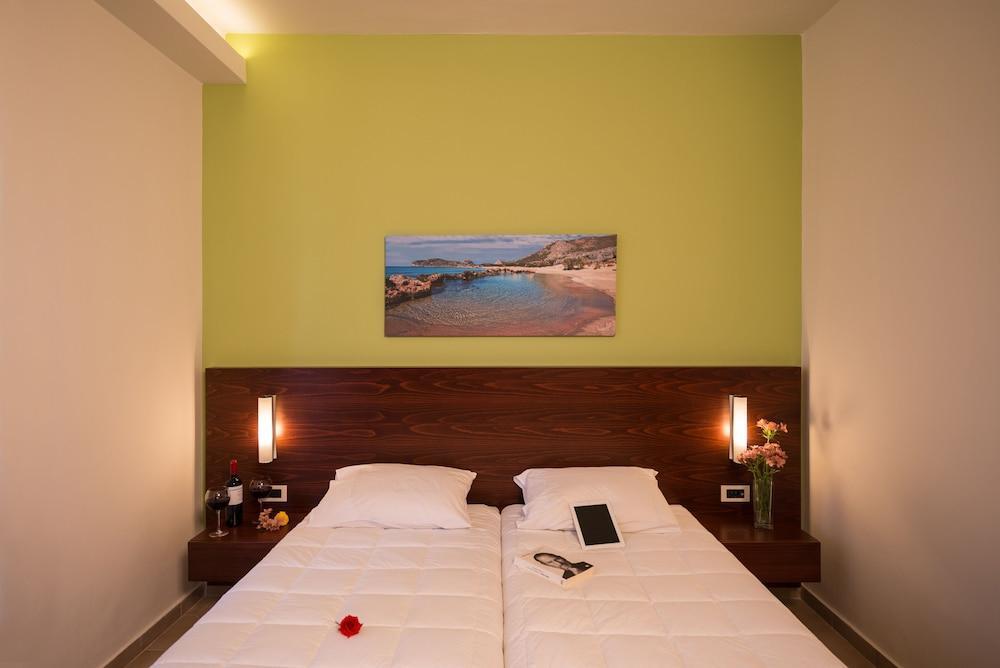 Oscar Suites & Village Agia Marina Exterior foto