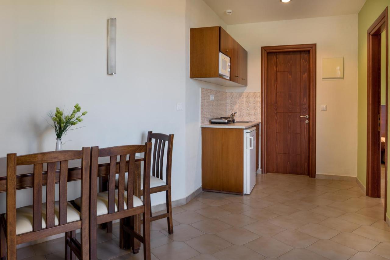 Oscar Suites & Village Agia Marina Cameră foto