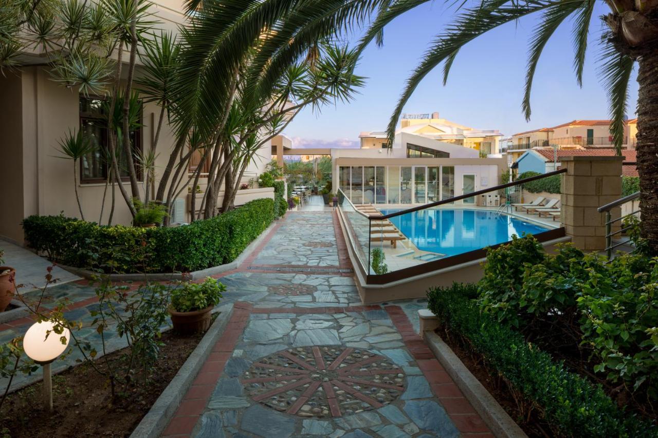 Oscar Suites & Village Agia Marina Exterior foto